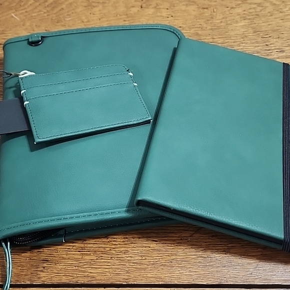 TYPO 💚 NWT Heritagr Green Faux Leather Organization 3 Piece Set - Picture 1 of 8